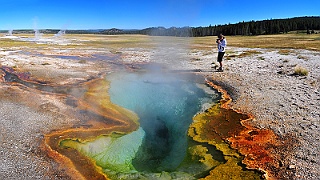 xxxxYellowstone NP_Panorama 6134aa.jpg